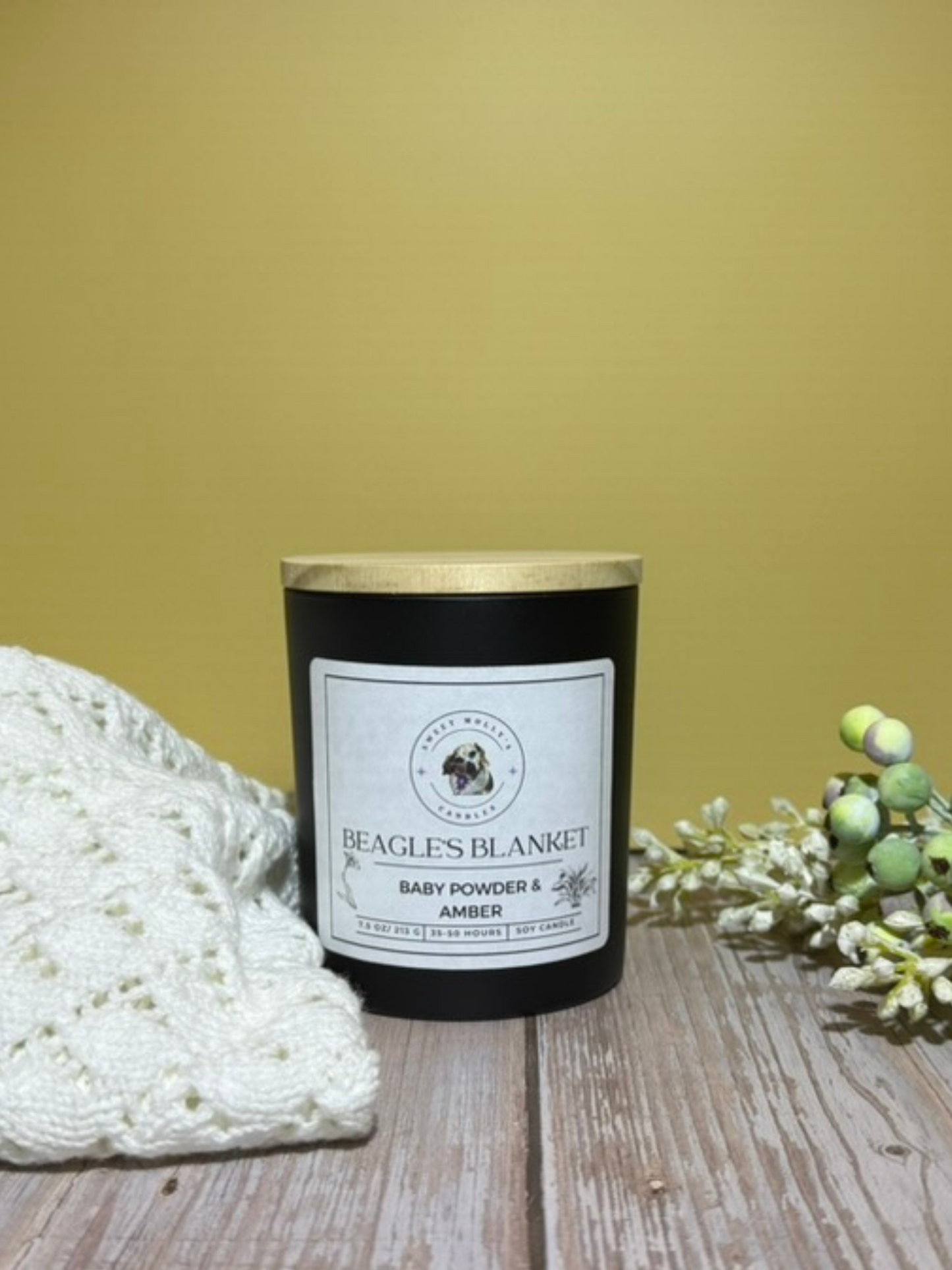 Beagle's Blanket 7.5 oz Candle